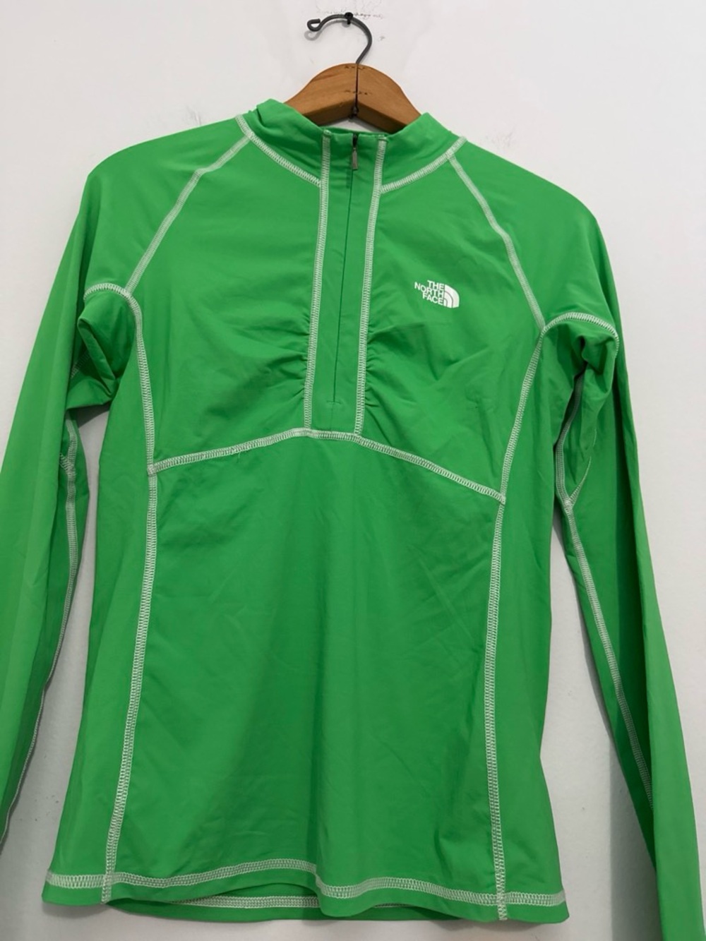 The North Face Women’s Lime Green Long-Sleeve Swim Rash Guard Athletic Layering